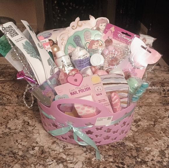 Disney Princess Ariel Mermaid Girls Custom Gift Basket - Picture 2 of 4
